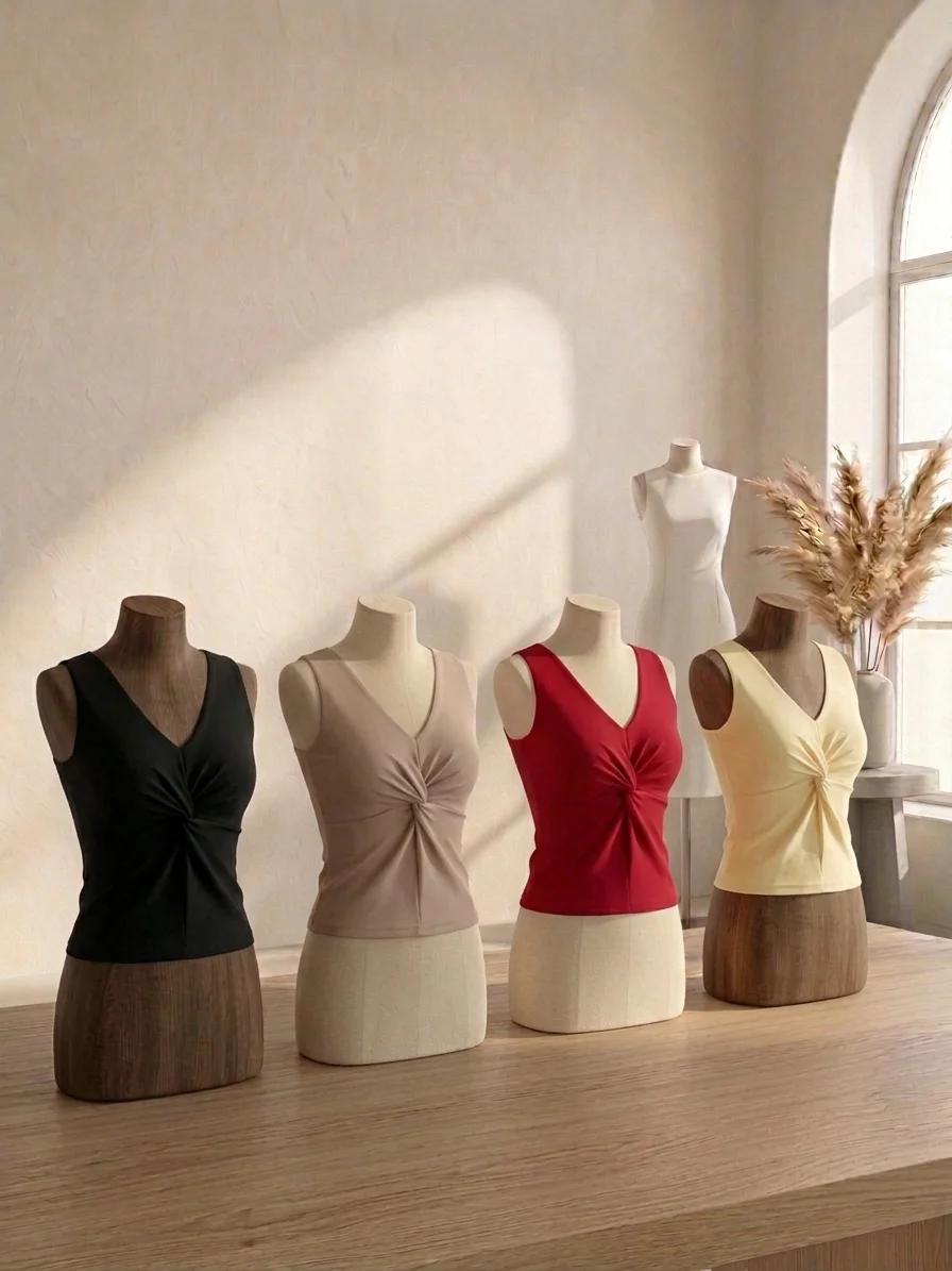 BLUSA EM POLIAMIDA COM DETALHE DE NÒ TORCIDO